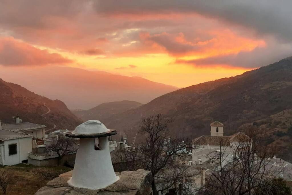 فيلا Casa Pedregosa Bubión المظهر الخارجي الصورة