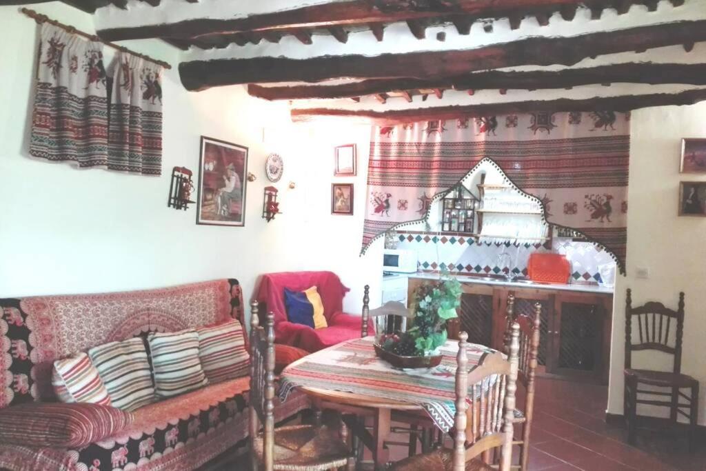 فيلا Casa Pedregosa Bubión المظهر الخارجي الصورة