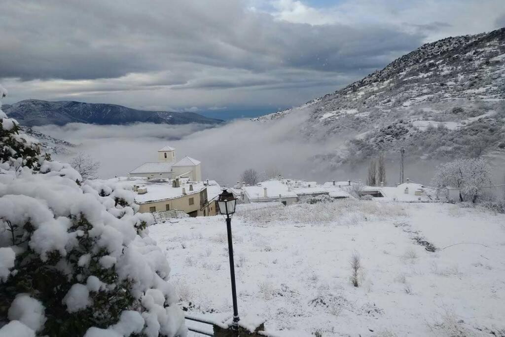 فيلا Casa Pedregosa Bubión المظهر الخارجي الصورة